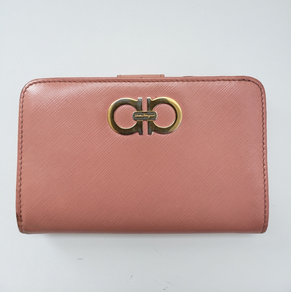 Pre-owned Salvatore Ferragamo Blush Pink Wallet